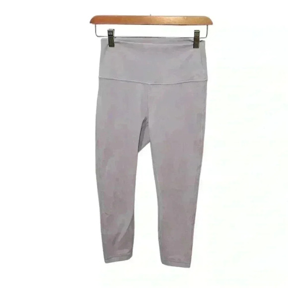 lululemon athletica Pants - Lululemon Align High Ride Crop 23” Lilac/Light Purple Women’s Size 6
